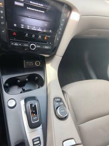 Чорний Інфініті QX50, об'ємом двигуна 1.99 л та пробігом 43 тис. км за 29999 $, фото 20 на Automoto.ua