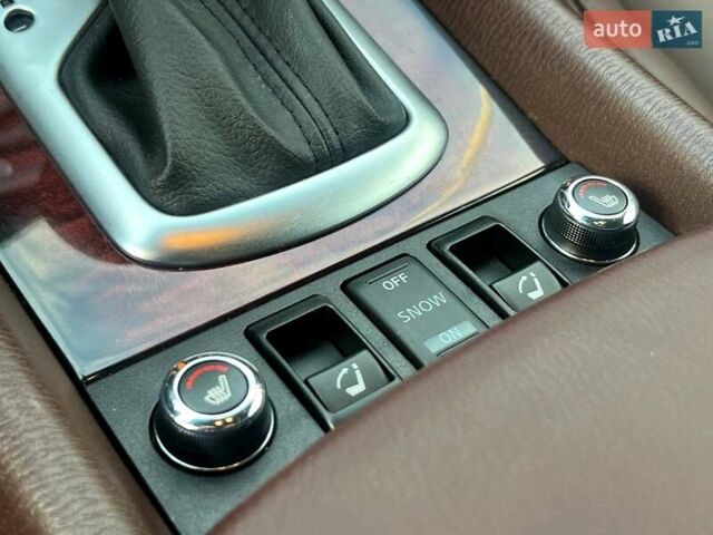 Коричневый Инфинити QX50, объемом двигателя 2.5 л и пробегом 56 тыс. км за 18500 $, фото 49 на Automoto.ua