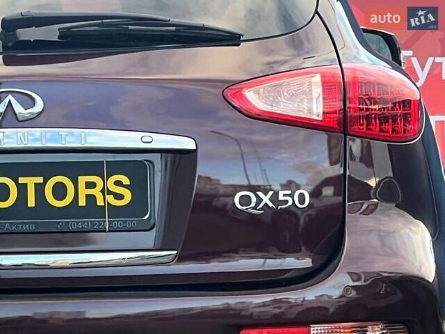 Коричневый Инфинити QX50, объемом двигателя 2.5 л и пробегом 56 тыс. км за 18500 $, фото 17 на Automoto.ua