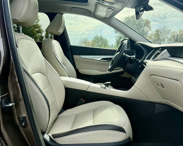 Коричневый Инфинити QX50, объемом двигателя 1.99 л и пробегом 133 тыс. км за 21500 $, фото 20 на Automoto.ua