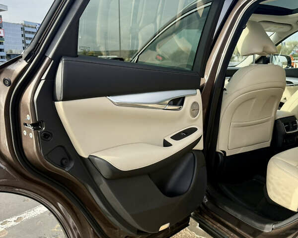 Коричневый Инфинити QX50, объемом двигателя 1.99 л и пробегом 133 тыс. км за 21500 $, фото 12 на Automoto.ua
