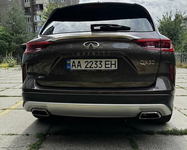 Коричневый Инфинити QX50, объемом двигателя 2 л и пробегом 65 тыс. км за 35000 $, фото 3 на Automoto.ua
