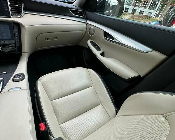 Коричневый Инфинити QX50, объемом двигателя 2 л и пробегом 92 тыс. км за 28000 $, фото 12 на Automoto.ua