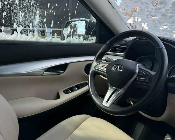 Коричневый Инфинити QX50, объемом двигателя 2 л и пробегом 65 тыс. км за 25000 $, фото 11 на Automoto.ua