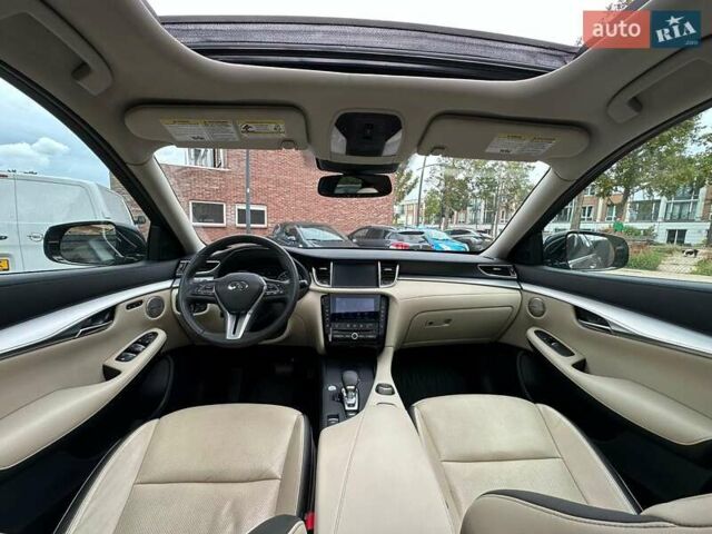 Коричневый Инфинити QX50, объемом двигателя 2 л и пробегом 92 тыс. км за 28000 $, фото 8 на Automoto.ua