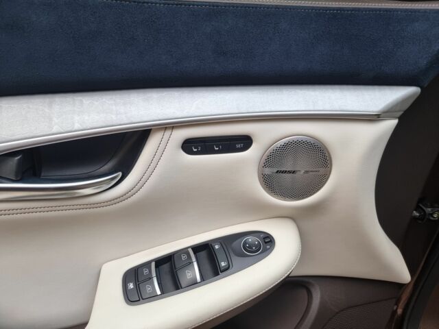 Коричневий Інфініті QX50, об'ємом двигуна 2 л та пробігом 117 тис. км за 24500 $, фото 6 на Automoto.ua