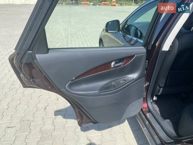 Червоний Інфініті QX50, об'ємом двигуна 3.7 л та пробігом 60 тис. км за 17800 $, фото 14 на Automoto.ua