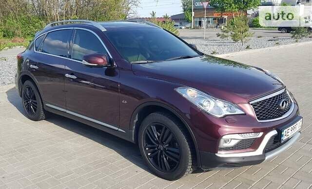 Червоний Інфініті QX50, об'ємом двигуна 2.5 л та пробігом 35 тис. км за 21000 $, фото 9 на Automoto.ua