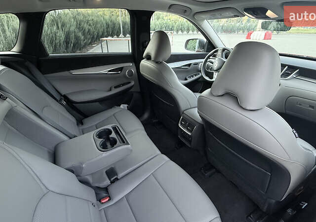 Красный Инфинити QX50, объемом двигателя 1.99 л и пробегом 26 тыс. км за 36000 $, фото 14 на Automoto.ua