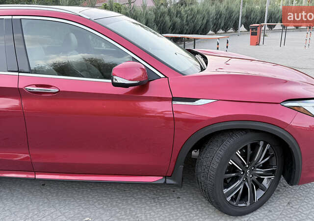 Красный Инфинити QX50, объемом двигателя 1.99 л и пробегом 26 тыс. км за 36000 $, фото 6 на Automoto.ua