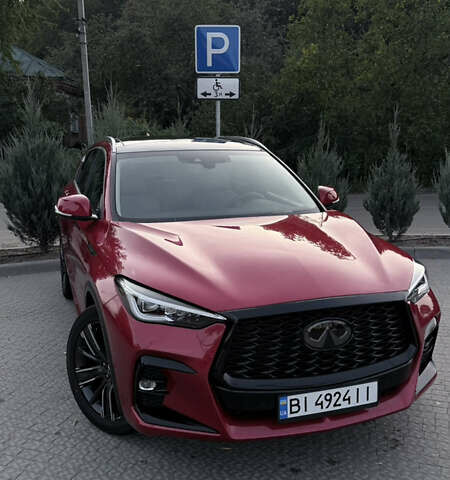Красный Инфинити QX50, объемом двигателя 1.99 л и пробегом 26 тыс. км за 36000 $, фото 1 на Automoto.ua