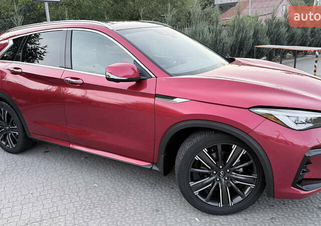 Красный Инфинити QX50, объемом двигателя 1.99 л и пробегом 26 тыс. км за 36000 $, фото 4 на Automoto.ua