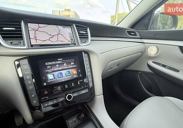 Красный Инфинити QX50, объемом двигателя 1.99 л и пробегом 26 тыс. км за 36000 $, фото 22 на Automoto.ua