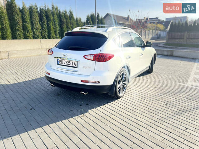 Инфинити QX50, объемом двигателя 3.7 л и пробегом 125 тыс. км за 13500 $, фото 2 на Automoto.ua