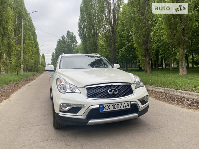 Інфініті QX50, об'ємом двигуна 3.7 л та пробігом 128 тис. км за 16300 $, фото 2 на Automoto.ua