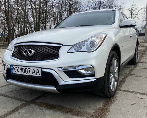 Інфініті QX50, об'ємом двигуна 3.7 л та пробігом 126 тис. км за 16600 $, фото 6 на Automoto.ua