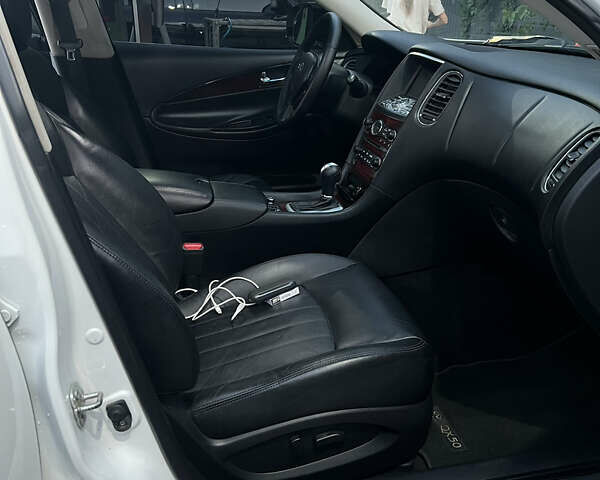Инфинити QX50, объемом двигателя 3.7 л и пробегом 139 тыс. км за 15999 $, фото 7 на Automoto.ua