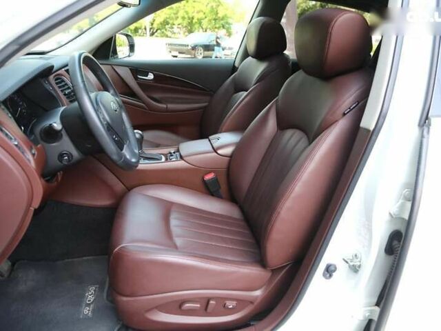 Інфініті QX50, об'ємом двигуна 2.5 л та пробігом 18 тис. км за 21900 $, фото 6 на Automoto.ua
