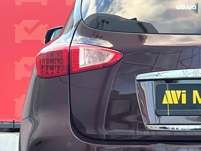 Инфинити QX50, объемом двигателя 2.5 л и пробегом 56 тыс. км за 18500 $, фото 16 на Automoto.ua