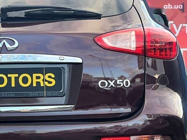 Инфинити QX50, объемом двигателя 2.5 л и пробегом 56 тыс. км за 18500 $, фото 17 на Automoto.ua