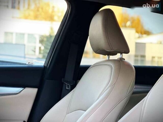 Инфинити QX50, объемом двигателя 2 л и пробегом 53 тыс. км за 21999 $, фото 19 на Automoto.ua