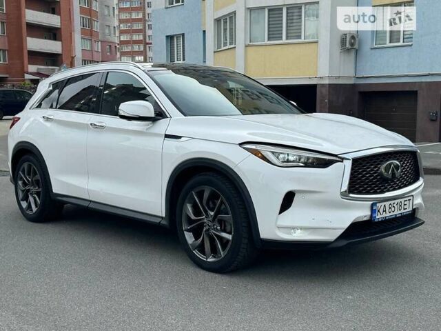 Инфинити QX50, объемом двигателя 2 л и пробегом 122 тыс. км за 27900 $, фото 3 на Automoto.ua