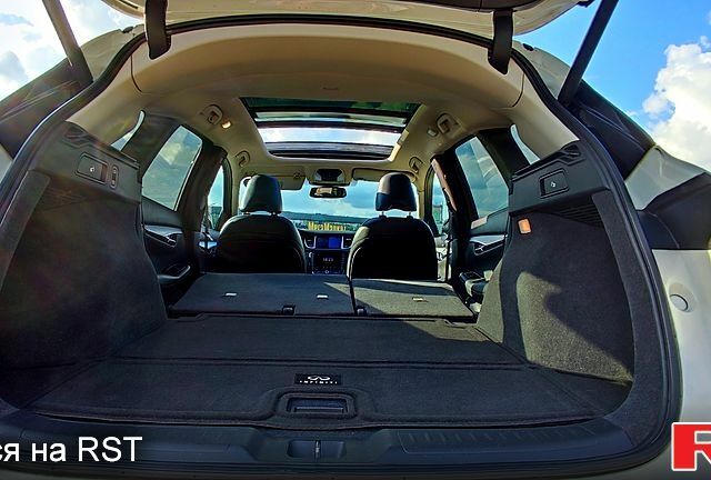 Инфинити QX50, объемом двигателя 2 л и пробегом 86 тыс. км за 25300 $, фото 2 на Automoto.ua