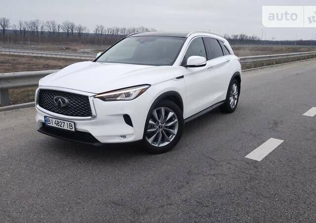 Інфініті QX50, об'ємом двигуна 2 л та пробігом 28 тис. км за 27700 $, фото 1 на Automoto.ua