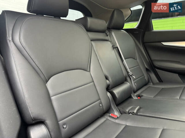 Инфинити QX50, объемом двигателя 2 л и пробегом 76 тыс. км за 21500 $, фото 24 на Automoto.ua