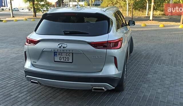 Інфініті QX50, об'ємом двигуна 2 л та пробігом 37 тис. км за 22990 $, фото 7 на Automoto.ua