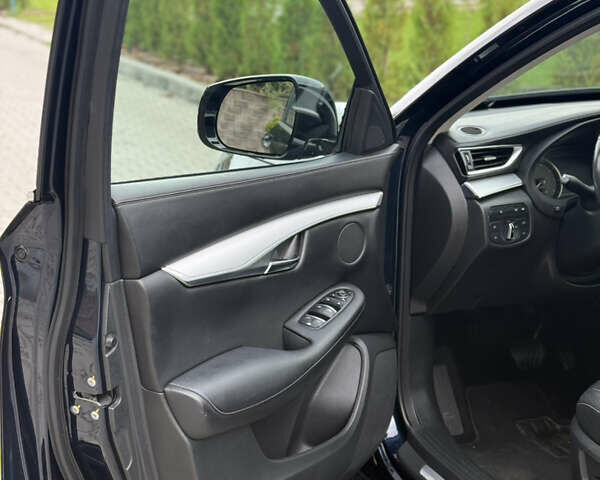 Інфініті QX50, об'ємом двигуна 2 л та пробігом 127 тис. км за 30000 $, фото 33 на Automoto.ua