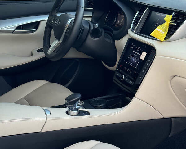 Інфініті QX50, об'ємом двигуна 2 л та пробігом 48 тис. км за 33000 $, фото 17 на Automoto.ua