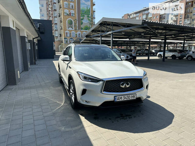 Інфініті QX50, об'ємом двигуна 2 л та пробігом 34 тис. км за 29900 $, фото 6 на Automoto.ua