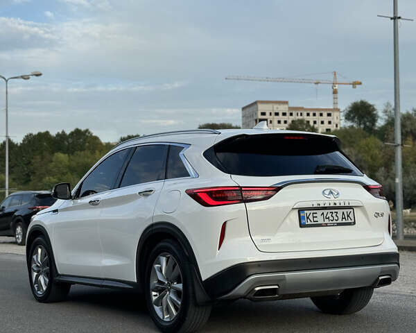 Інфініті QX50, об'ємом двигуна 2 л та пробігом 48 тис. км за 33000 $, фото 9 на Automoto.ua
