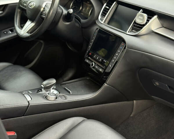 Інфініті QX50, об'ємом двигуна 2 л та пробігом 127 тис. км за 30000 $, фото 21 на Automoto.ua