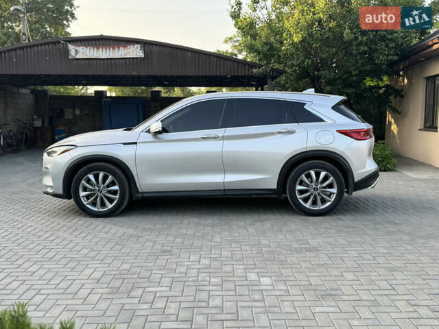 Инфинити QX50, объемом двигателя 2 л и пробегом 89 тыс. км за 21300 $, фото 2 на Automoto.ua