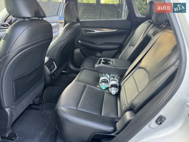 Инфинити QX50, объемом двигателя 2 л и пробегом 89 тыс. км за 21300 $, фото 10 на Automoto.ua