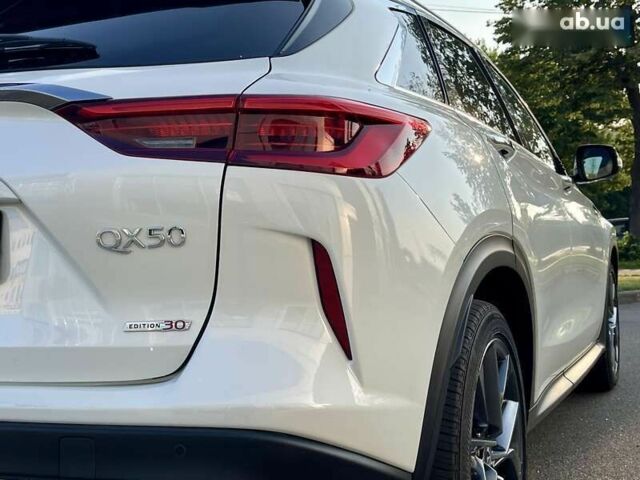 Инфинити QX50, объемом двигателя 2 л и пробегом 34 тыс. км за 34999 $, фото 8 на Automoto.ua