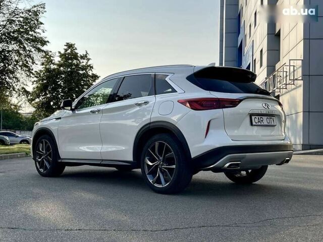 Инфинити QX50, объемом двигателя 2 л и пробегом 34 тыс. км за 34999 $, фото 4 на Automoto.ua