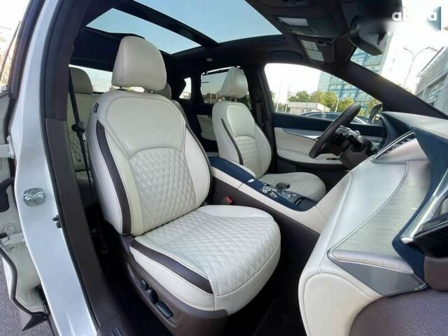 Инфинити QX50, объемом двигателя 2 л и пробегом 34 тыс. км за 34999 $, фото 13 на Automoto.ua