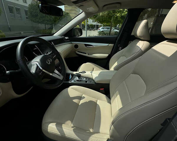 Інфініті QX50, об'ємом двигуна 1.99 л та пробігом 53 тис. км за 24999 $, фото 17 на Automoto.ua