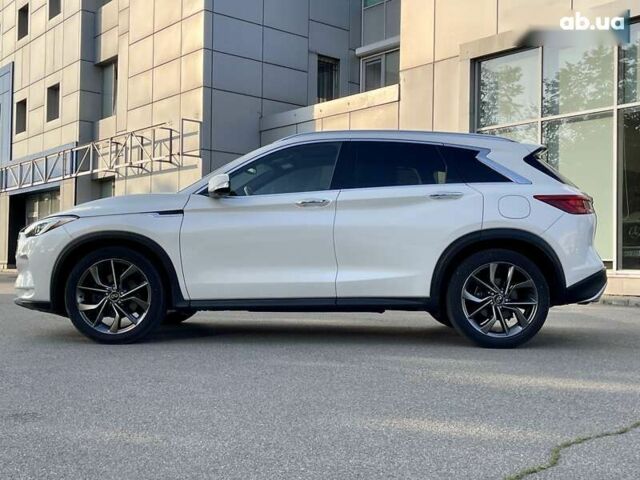 Инфинити QX50, объемом двигателя 2 л и пробегом 34 тыс. км за 34999 $, фото 3 на Automoto.ua