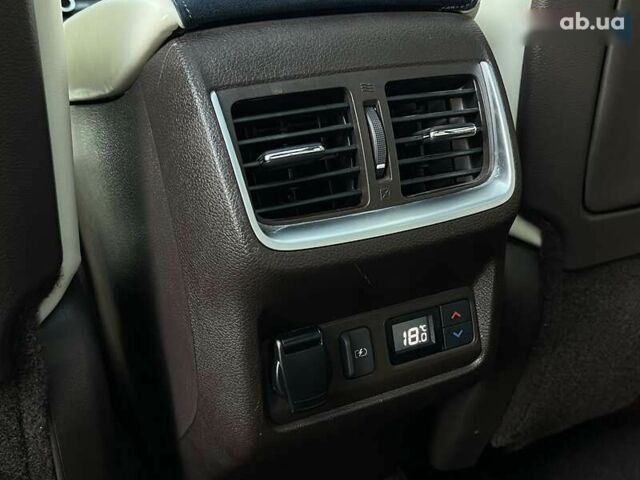 Инфинити QX50, объемом двигателя 2 л и пробегом 34 тыс. км за 34999 $, фото 22 на Automoto.ua