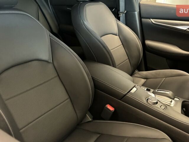 Инфинити QX50, объемом двигателя 2 л и пробегом 0 тыс. км за 61734 $, фото 18 на Automoto.ua