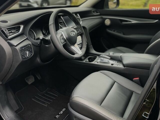 Инфинити QX50, объемом двигателя 2 л и пробегом 0 тыс. км за 50380 $, фото 17 на Automoto.ua
