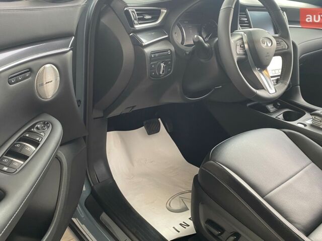 Инфинити QX50, объемом двигателя 2 л и пробегом 0 тыс. км за 57928 $, фото 23 на Automoto.ua