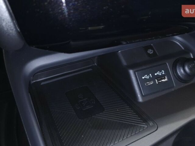 Инфинити QX50, объемом двигателя 2 л и пробегом 0 тыс. км за 44644 $, фото 39 на Automoto.ua