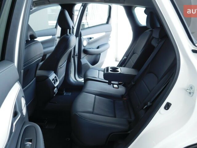 Инфинити QX50, объемом двигателя 2 л и пробегом 0 тыс. км за 51725 $, фото 25 на Automoto.ua