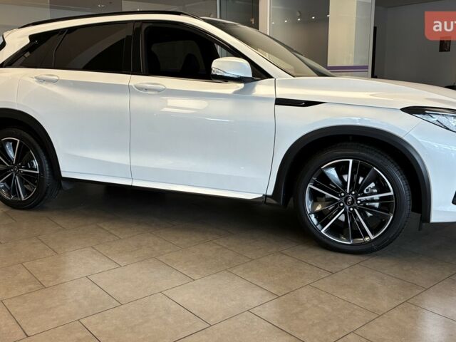 Инфинити QX50, объемом двигателя 2 л и пробегом 0 тыс. км за 61734 $, фото 3 на Automoto.ua