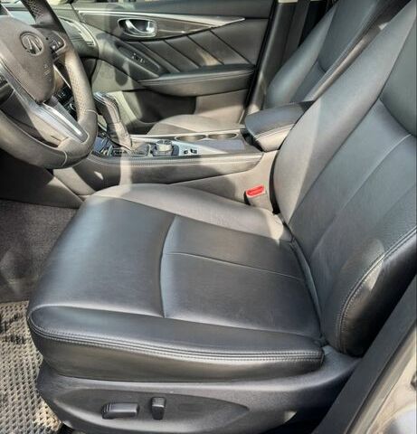 Серый Инфинити QX50, объемом двигателя 2 л и пробегом 150 тыс. км за 14000 $, фото 6 на Automoto.ua